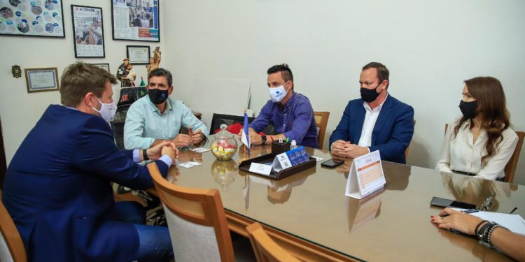 Prefeitura de Ribeirão Preto SP recebe visita do Secretário Estadual de Turismo do Rio de Janeiro