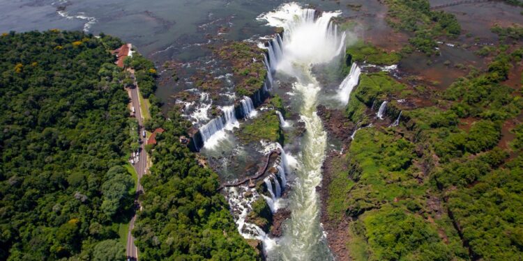 Foz do Iguaçu PR, integra novo mapa de roteiros turísticos do Ministério do Turismo