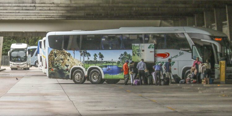 Curitiba PR é o terceiro destino mais procurado em viagens rodoviárias em julho