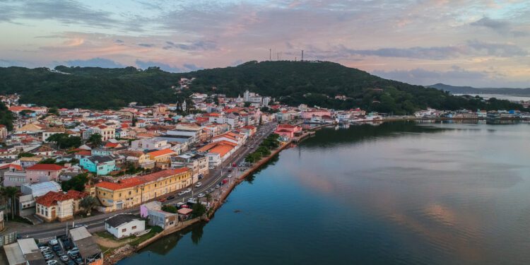Laguna SC, uma das cidades mais antigas e belas de Santa Catarina, comemora 346 anos nesta sexta-feira