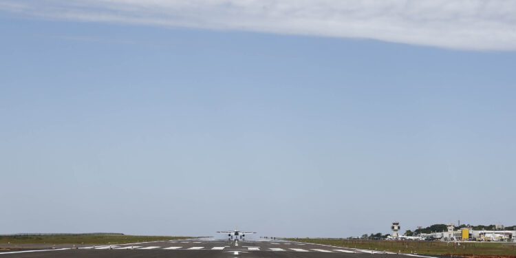 Foz do Iguaçu PR, recebe dois voos extras nas férias de julho