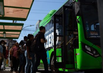 CITY TOUR ‘TURISTANDO EM VR’ É UMA DAS ATRAÇÕES DO ANIVERSÁRIO DE 68 ANOS DE VOLTA REDONDA RJ