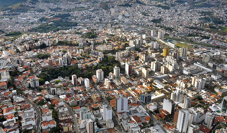 Prefeita Margarida Salomão, sanciona lei que incentiva o turismo em Juiz de Fora MG