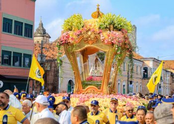 Romeiros voltam às ruas de Belém no segundo domingo de Outubro para homenagear Nossa Senhora