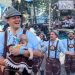 Desfile na Rua 15 e atração musical internacional movimentaram o sábado da 37ª Oktoberfest de Blumenau SC