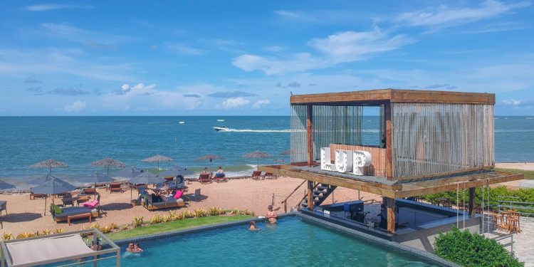 Lup Beach Club com agenda aberta para eventos corporativos, localizado na paradisíaca praia de Guadalupe, no município de Sirinhaém PE