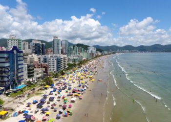 Itapema SC está no ranking das cidades que foram tendência global de 2022 no Airbnb