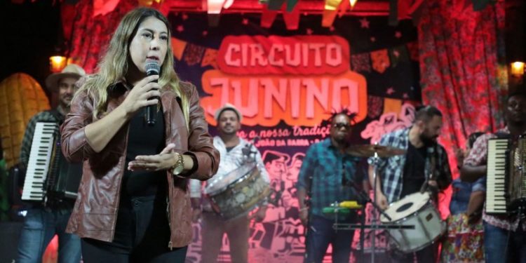 Carla Caputi prefeita de São João da Barra RJ, anuncia programação do Circuito Junino