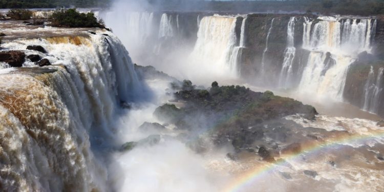 Foz de Iguaçu PR, tem maior nota entre municípios classificados para a estratégia “Destinos Turísticos Inteligentes”