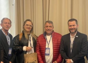 Representantes da Instância de Governança Regional (IGR) Encantos do Sul e Ministério do Turismo se reúnem em Florianópolis SC